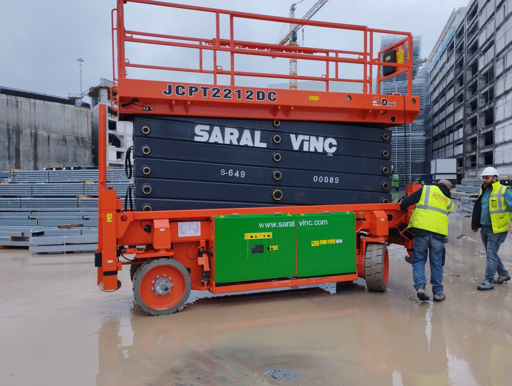 Akülü 22 Metre Dar Şase Makaslı Platform Dingli JCPT2212DC